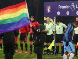 Geger, Liga Inggris Kampanye Dukung LGBT!