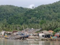 Evakuasi Warga Dan Wisatawan Pulau Legundi Pasca Tsunami