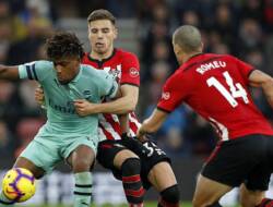 Southampton Tundukan Arsenal 3-2