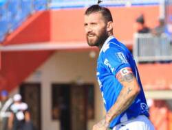 Bojan Malisic Resmi Gabung Badak Lampung FC