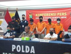 Polres Jakbar Tangkap 6 Pengeroyok Polisi saat Demo Ricuh di Tamansari