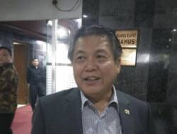 PKS Curiga Massa Demo Dukung Risma Suruhan, PDIP Membela