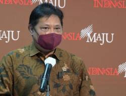 Jokowi Target Herd Immunity Tercapai Setahun Usai 70% Warga Divaksin