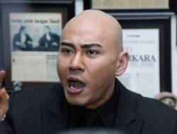 Sentil KPI, Deddy Corbuzier Bandingkan Aturan Bermasker di Talkshow-Sinetron