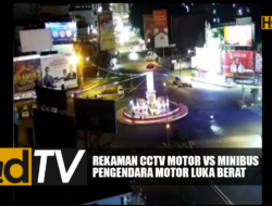 Terobos Traffic Light, Minibus Hantam Sepeda Motor