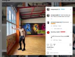 Pamer Body Six Pack, Manganang Banjir Pujian