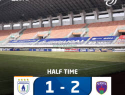 Persipura vs Persita : Skor Sementara 1-2