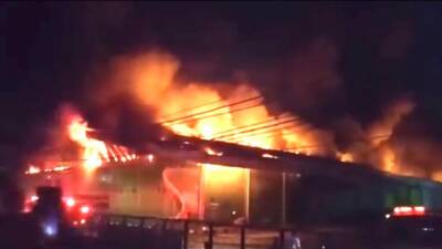 gudang shopee terbakar