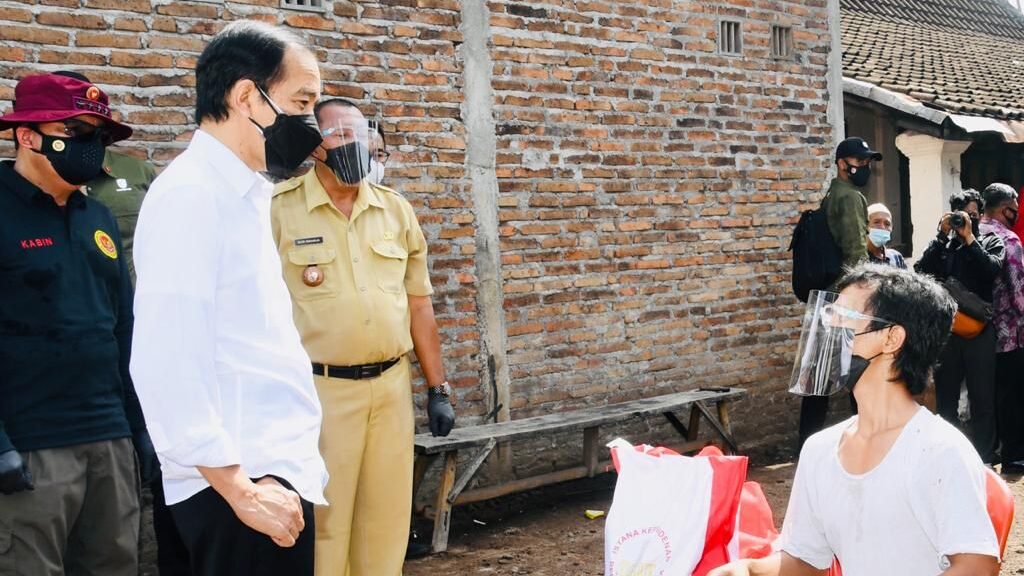 jokowi bertemu joko widodo