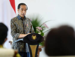 Presiden Jokowi Dorong Pertamina dan PLN Siapkan Transisi Energi