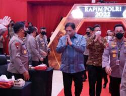 Airlangga Hartarto Apresiasi Polri dan TNI Bantu Sukseskan Program Pemerintah