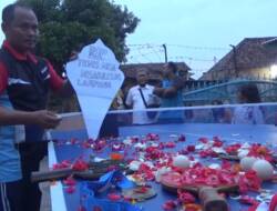 Protes, Atlet Disabilitas Tabur Bunga
