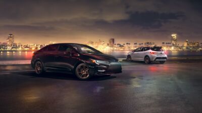 Toyota Resmi Rilis Versi Sedan dan Hatchback Corolla Nightside