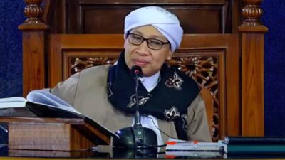 makna gelar haji menurut buya yahya