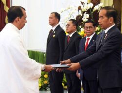 Presiden Jokowi Terima Surat Kepercayaan dari 10 Duta Besar Negara Sahabat