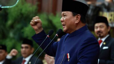 Presiden Prabowo Subianto menyampaikan pidato pertamanya di hadapan Sidang Paripurna MPR RI usai dilantik menjadi Presiden periode 2024-2029, di Gedung Nusantara MPR-DPD-DPR RI, Senayan, Jakarta, pada Minggu (20/10/2024) pagi. (Foto: Humas Setkab/Rahmat)