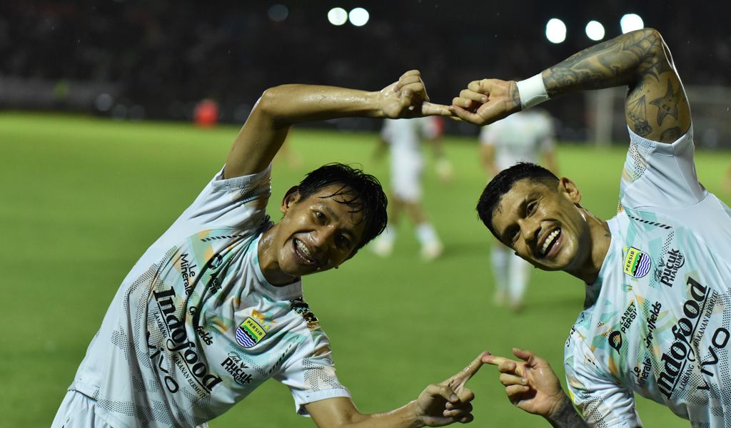 hasil semen padang vs persib bandung