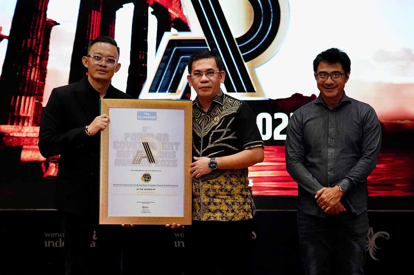 Kementerian ATR/BPN raih penghargaan Popular Government Institution 2025 dari The Iconomics