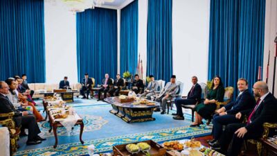 Para Duta Besar diterima oleh Presiden Prabowo Subianto di ruang veranda belakang Istana Merdeka, Jakarta, pada 7 November 2025