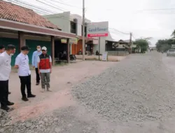 Gubernur Mirza Tinjau Perbaikan Jalan Provinsi di Tulang Bawang Barat