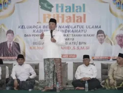 Hadiri Halalbihalal dan Penyerahan Sertipikat Tanah Wakaf PCNU Indramayu, Menteri Nusron Minta NU Berikan Kebermanfaatan bagi Masyarakat