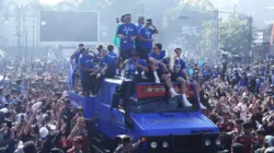 Pawai Juara PERSIB Panca Takhta Banjiri Bandung, Lautan Bobotoh Pecah