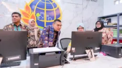 layanan pertanahan di kantor pertanahan banjarbaru saat ditinjau wamen atr bpn