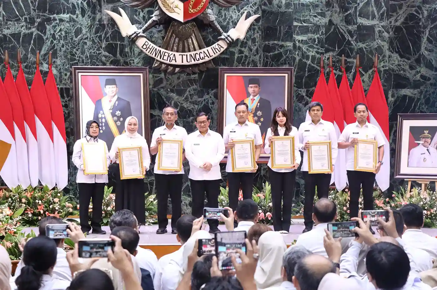 penghargaan atr bpn atas percepatan pengamanan aset dki jakarta