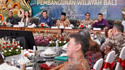 Wamen ATR BPN jadikan RTR dan RDTR kompas pembangunan Bali. Ketahui arah kebijakan tata ruang wilayah untuk mendukung pembangunan yang berkelanjutan