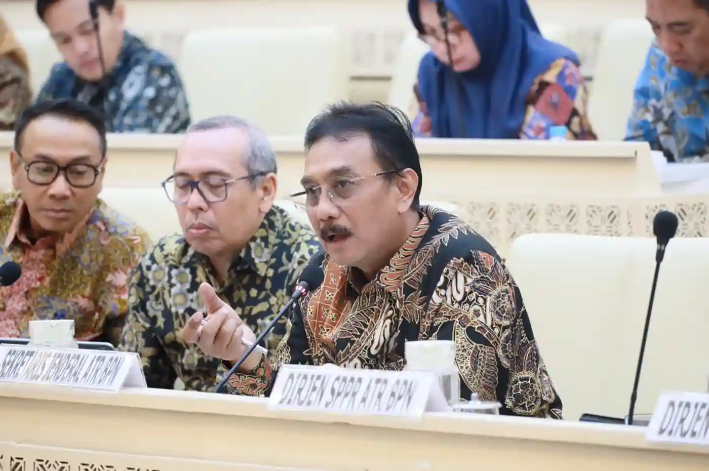 pnbp atr bpn semester i 2026 dalam rapat komisi ii dpr ri