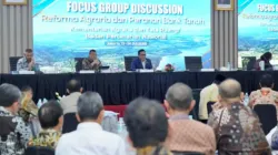 rapat kementerian atrbpn dan komisi ii dpr ri bahas penguatan reforma agraria