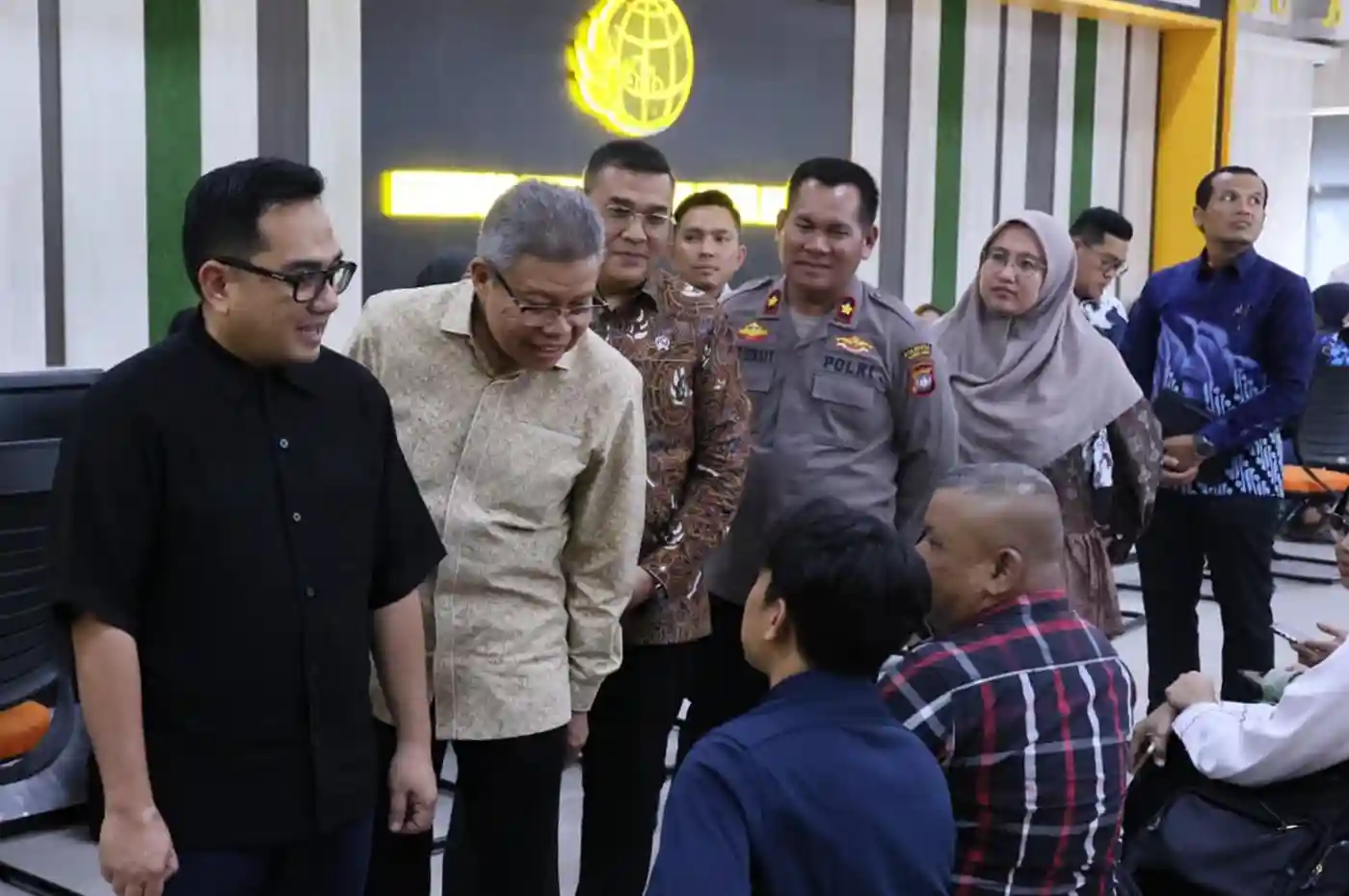wamen atrbpn dan komisi ii dpr ri tinjau pelayanan pertanahan kantah batam